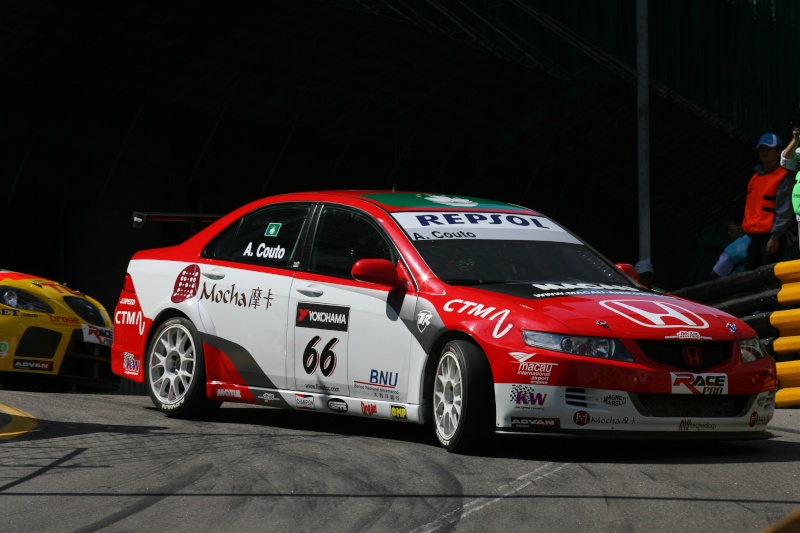 Prsentation WTCC 08 ( finir) - Page 2 Honda_10