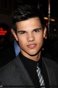 Taylor Lautner (Jacob) - Page 2 Normal61