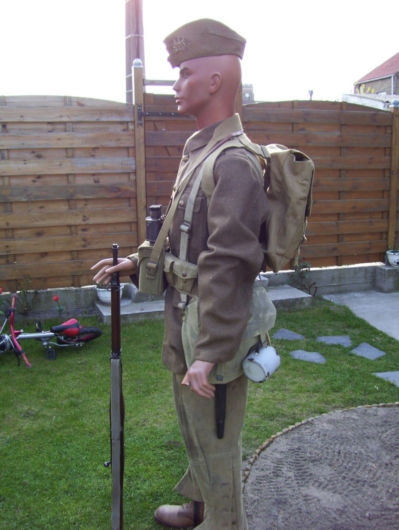 campagne de France, soldat britannique en tenue de service dress Copie_24