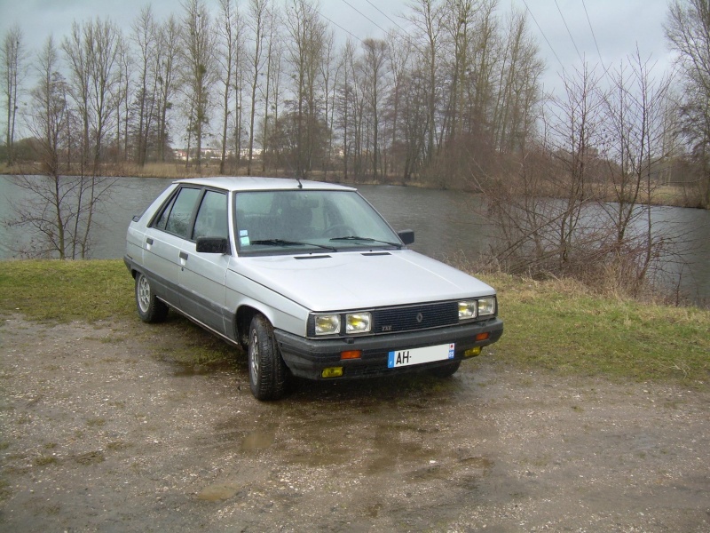 Renault 11 TXE Electronic grise de 1985 - Page 7 Dscn2015