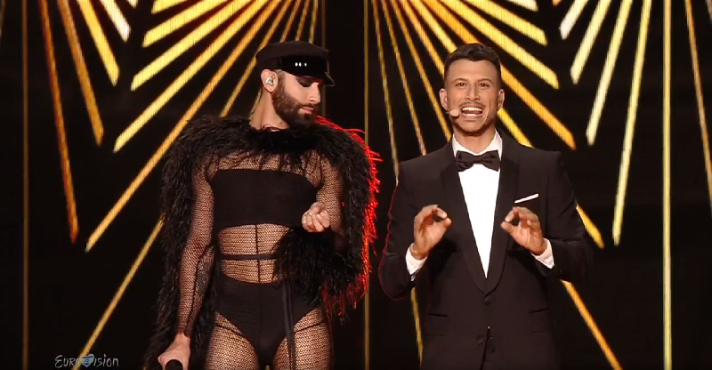 MADONNA Y UNA POLÉMICA ACTUACIÓN Pat10