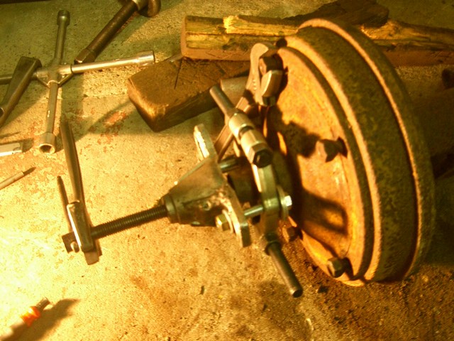 Aide pour démontage tambour de pont banjo Mini-322