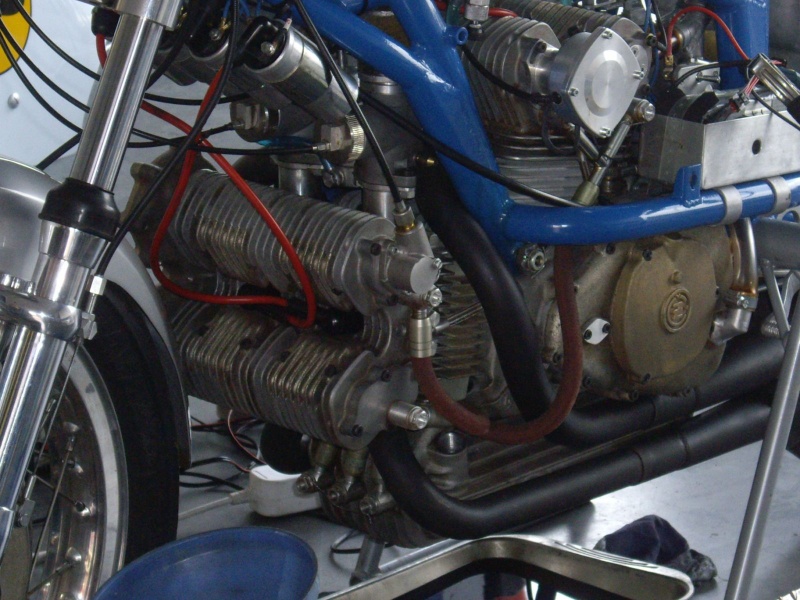Coupes moto Légendes Imgp0033