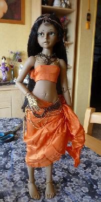 Shanti (MNF lishe) Elle a enfin son "sari" P1030239