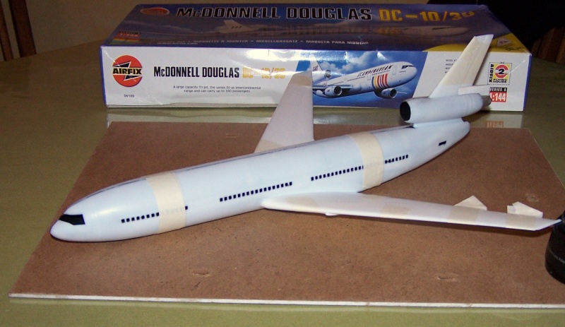 DC10-30 - AOM - Airfix - 1/144 000_0413