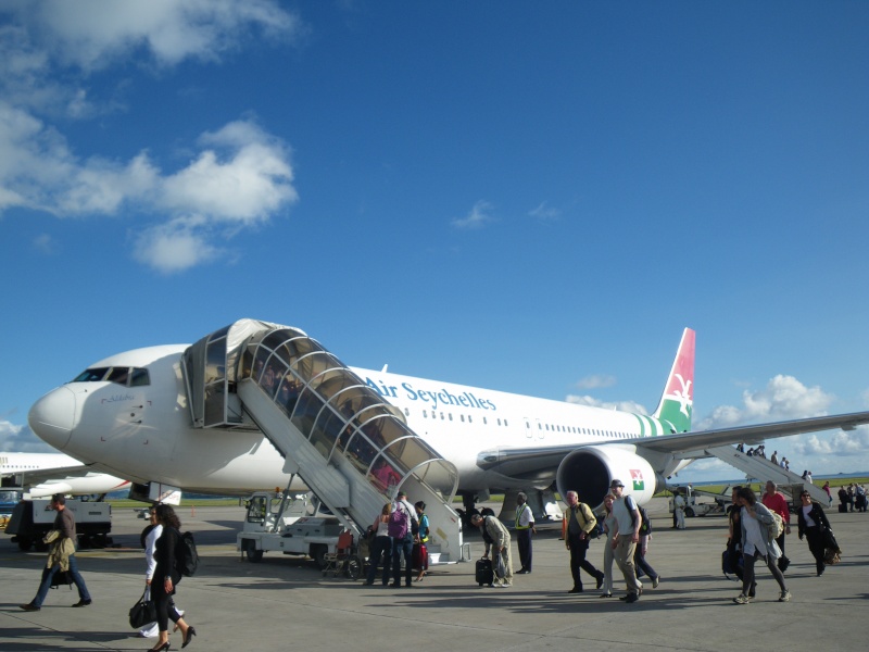 Boeing 767-300ER - Air Seychelles - Aldabra - Zvezda 1/144 Imgp0110