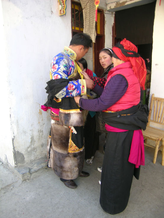 Noces tibétaines à Kalonggou Dscn4860