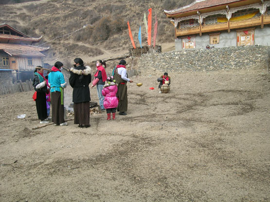 Noces tibétaines à Kalonggou Dscn4877