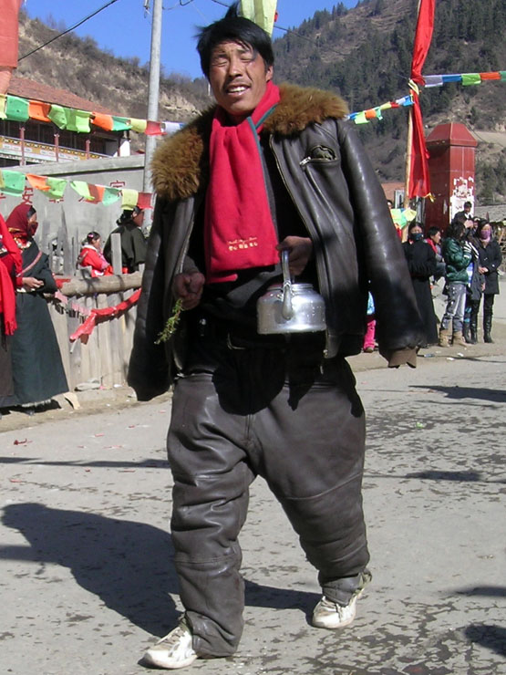 Noces tibétaines à Kalonggou Dscn4879