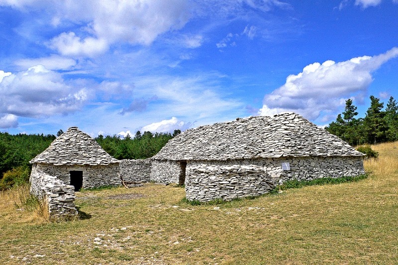 >> Pays de Forcalquier vu du ciel << - Page 3 13963811