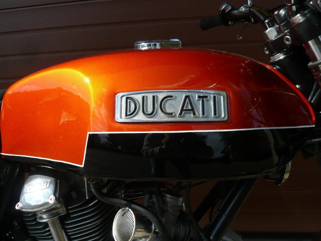 Ducati: Vraiment beau matos.... - Page 2 0021010