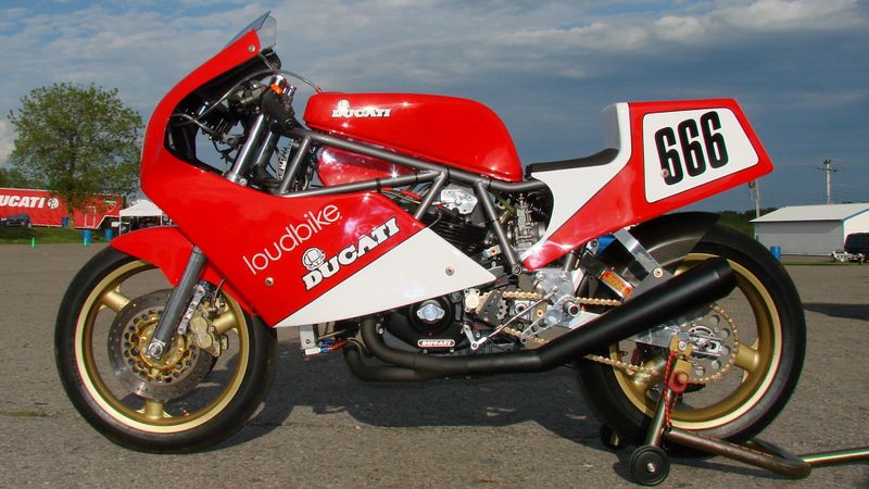 Ducati: Vraiment beau matos.... 6a00d810