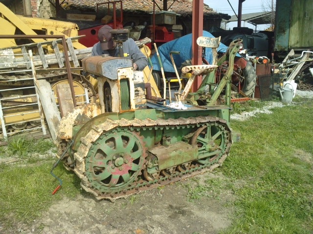 Chenillard BT14 Bt14210