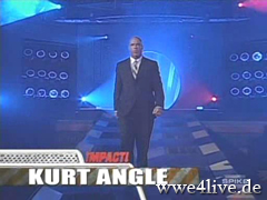 Kurt veut un match Angle_11