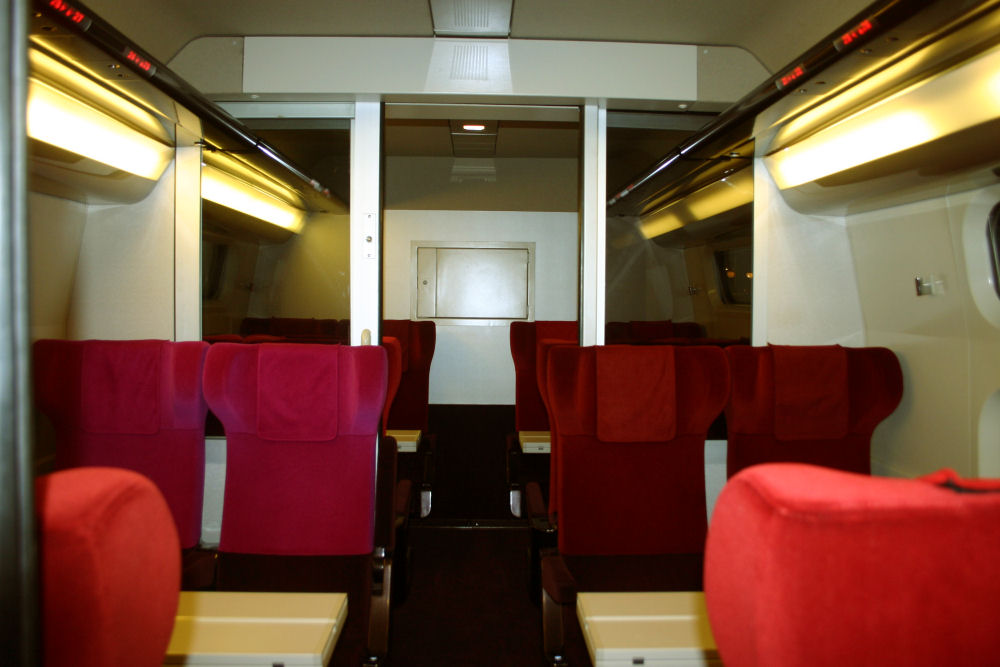 TGV Thalys PBA 4537 : New Thalys! l'intérieur... Img_9010
