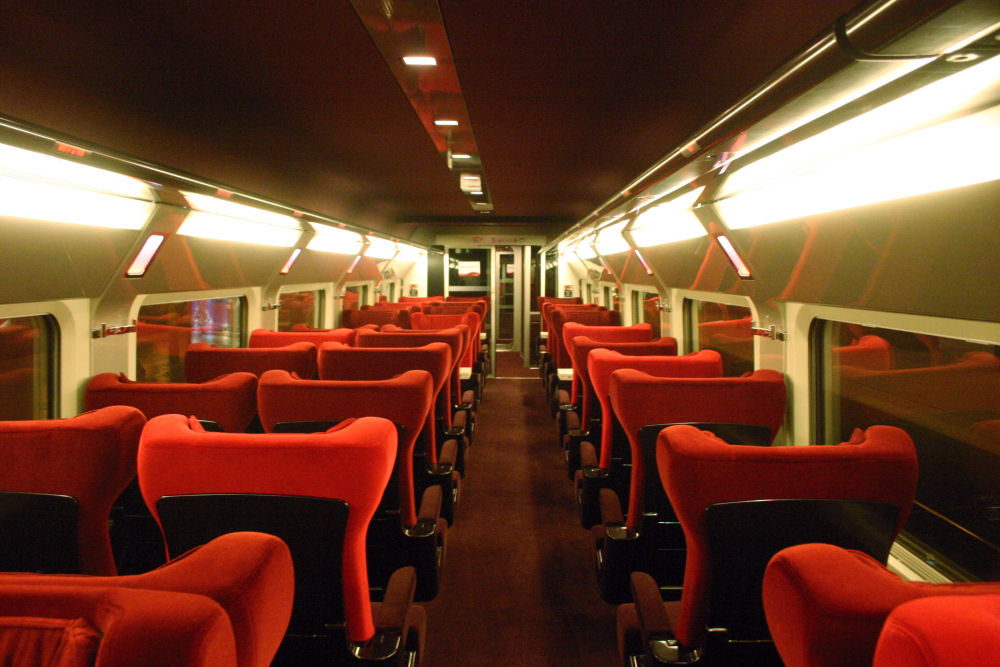 TGV Thalys PBA 4537 : New Thalys! l'intérieur... Img_9022