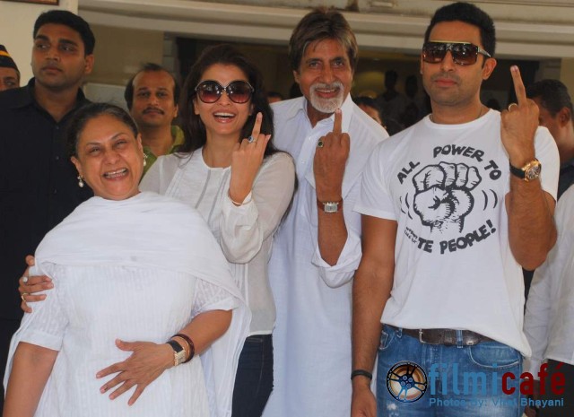 Bachchan family Waomxh10