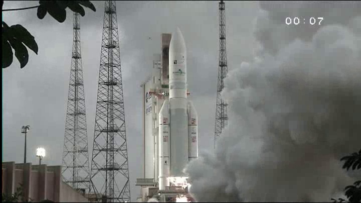 Ariane 5 ECA VA201 (YahSat 1A + New Dawn) - 22.4.2011 - Page 3 Vlcsn158