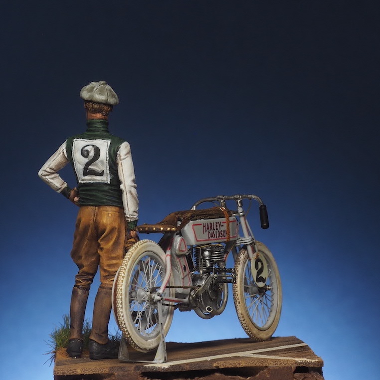 Pilote moto Harley Board Track Racer 1910 1/35ème CIX Models P8202224