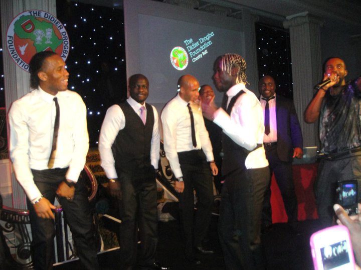 Fally Ipupa a joué ce Samedi a Londres lors d'une fête de charité organisée par Didier Drogba. 35632_10