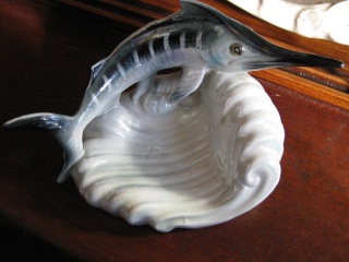 Is this Titian???  Yes it is an F.12 Marlin Ashtray Img_0112