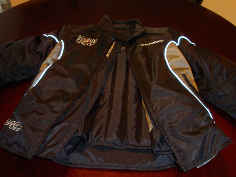 A VENDRE BLOUSON Dsc00413