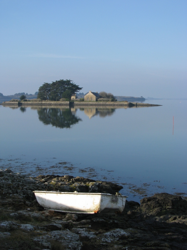 le Golf de Morbihan; autant d'iles que de jours dans l'anne! 09020813