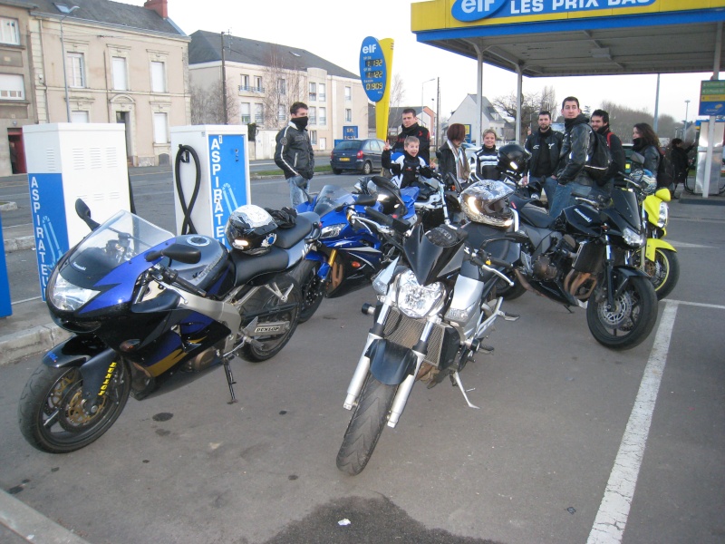 Photo de vous et votre meule 2 !! - Jeudi 19 à 11h au village moto - Page 5 Img_5710