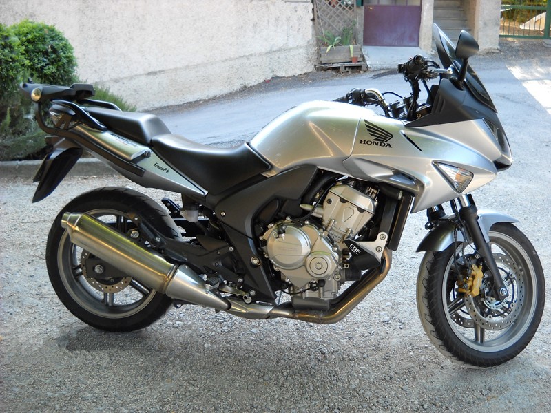 adieu CBF 600 honda 02510