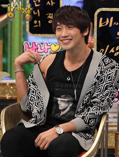 Rain chooses his ideal girl and rips his pants on Strong Heart 20100511