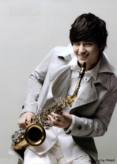 Kim Bum có thể gọi là cool boy k nhi~?????? ( phần 1) 592bum10