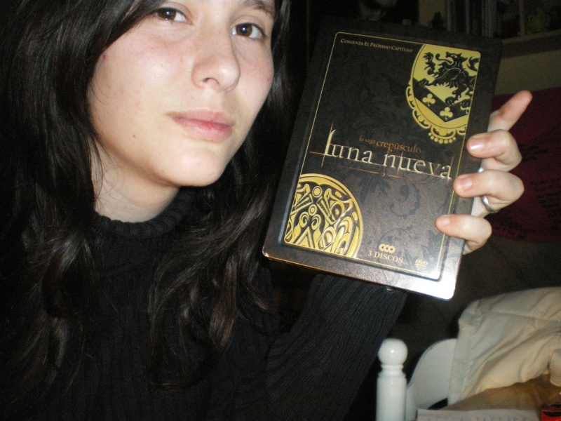Mi DVD de Luna Nueva y yo! XD Imgp0210