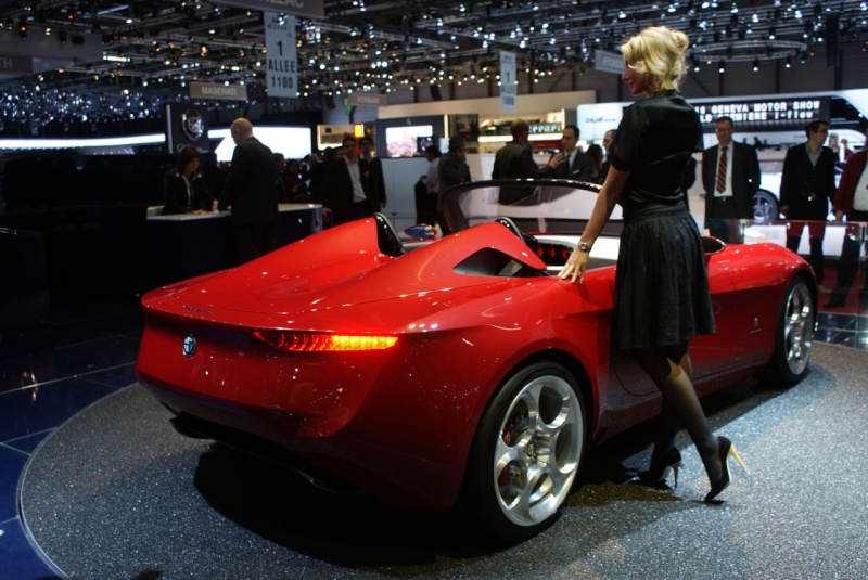 Alfa Romeo 2uettottanta