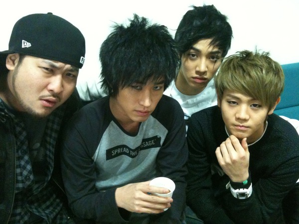 Epik High avec Yoseob et Ki Kwang Ru9q8m10