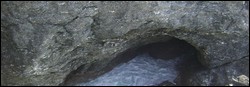 La Grotte de l'eau de source.