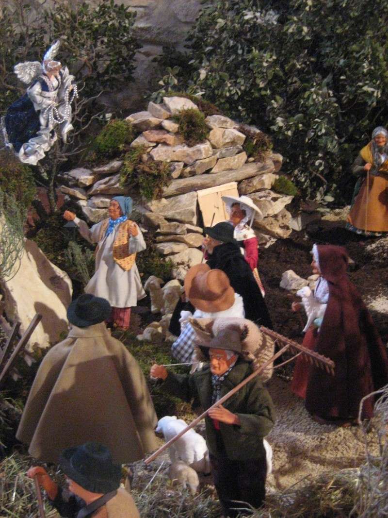 la crèche provençale de COMPS 16210