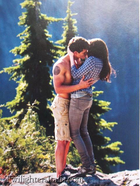 Eclipse The Official Movie Companion Bella_11