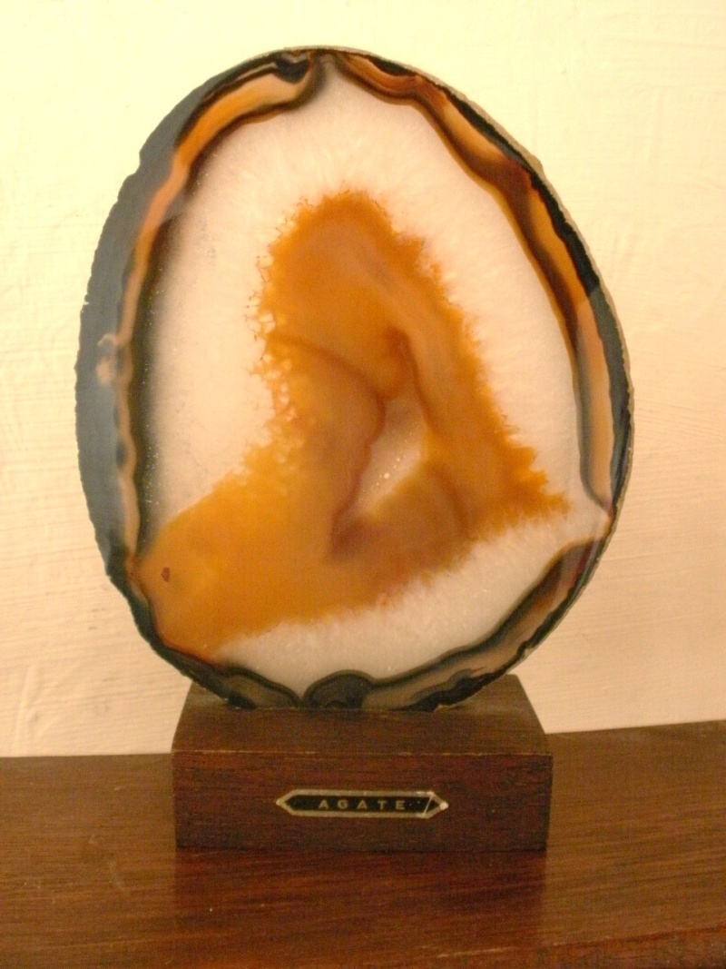 tranche d(agate sur socle N_d_du13