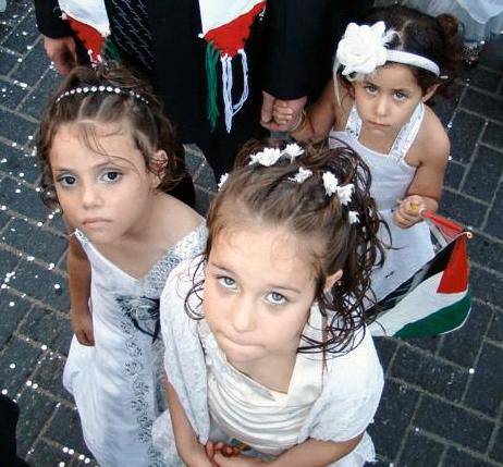 Palestine : H 25/30 ans fiancées avec J-fille - de 12ans Palest13