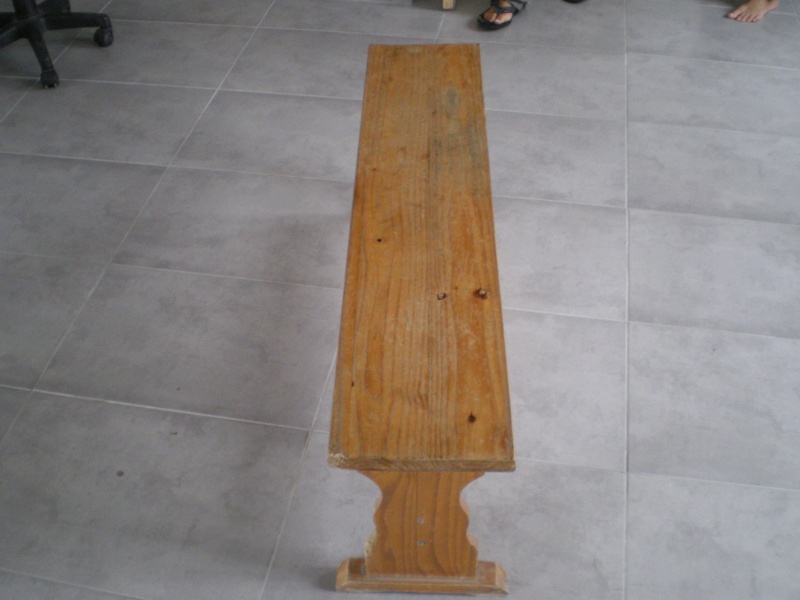 un banc avant après........ table et meuble Imgp4810