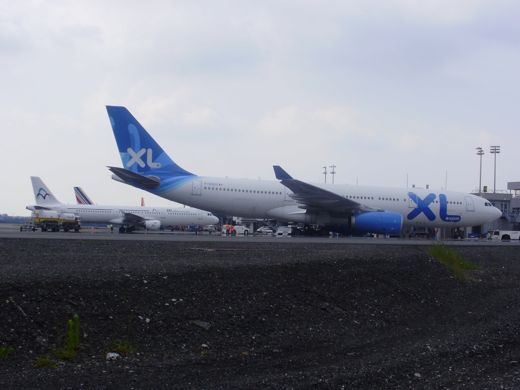 A330 XL F-GSEU + autres le 15/06/2010 A3210