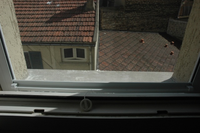 Installation protection fenêtres et balcons - Page 2 Mousti14