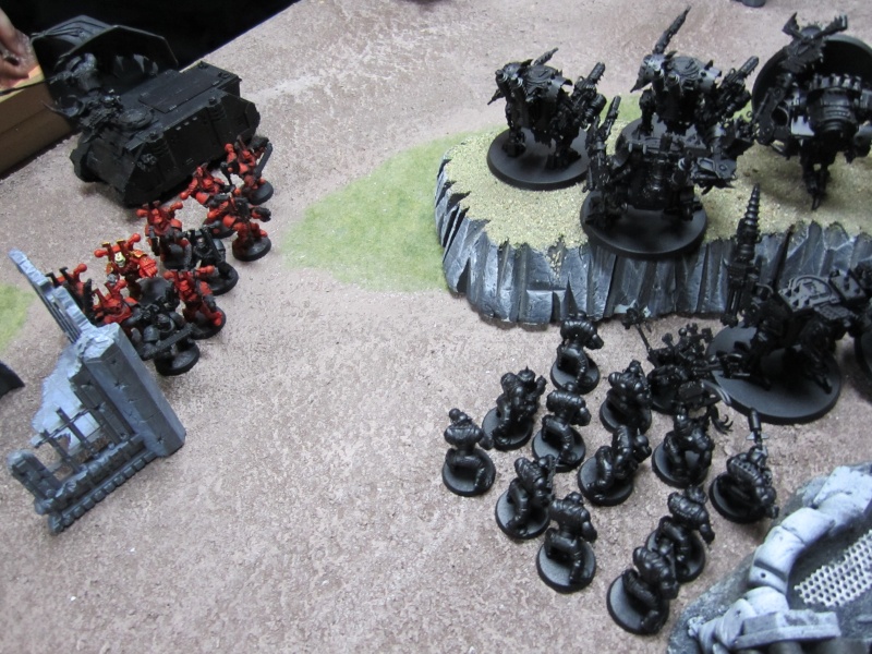 Rapport de bataille (1500pts)- Chaos Space Marines (Dan) VS Orks (Lade)  04510