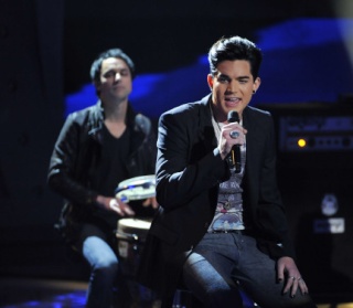 Adam Lambert News : 12/3/2011 Md_nk110