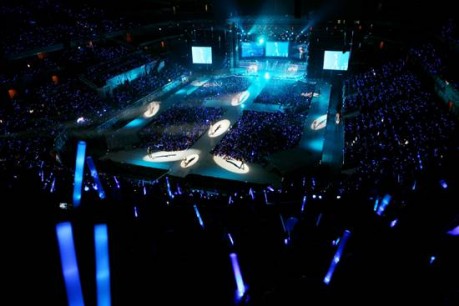 [NEWS]Happy Fifth Anniversary to Super Junior! 20101116