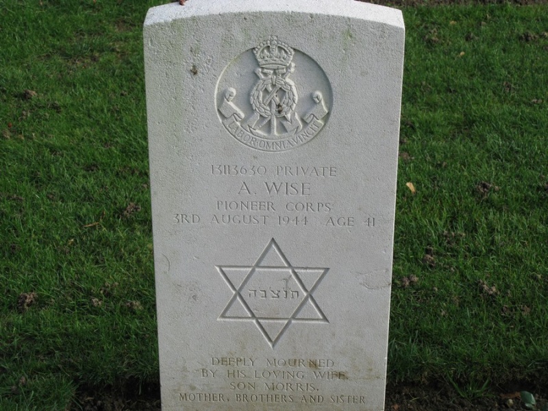 Combattants juifs au cimetière d'Urville-Langannerie 10_cim10