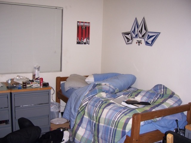 Justin Greene's Dorm Sonoma11