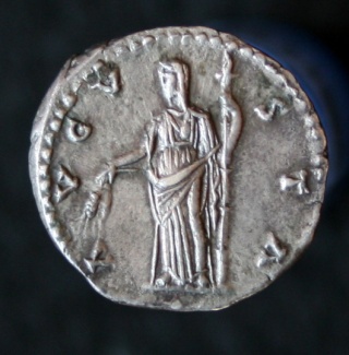 Le médailler de Caligula de Lugdunum - Page 3 Img_7104