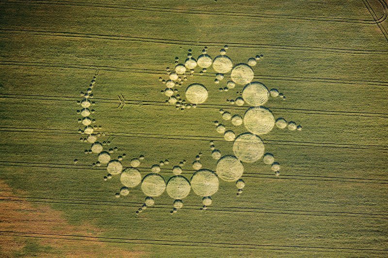 Tout s'explique: Crop circles  - Page 10 210