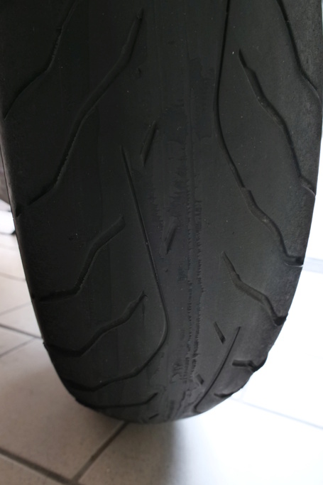 Les bienfaits du Dunlop Roadsmart IV GT sur une 1250 RT  P1035910